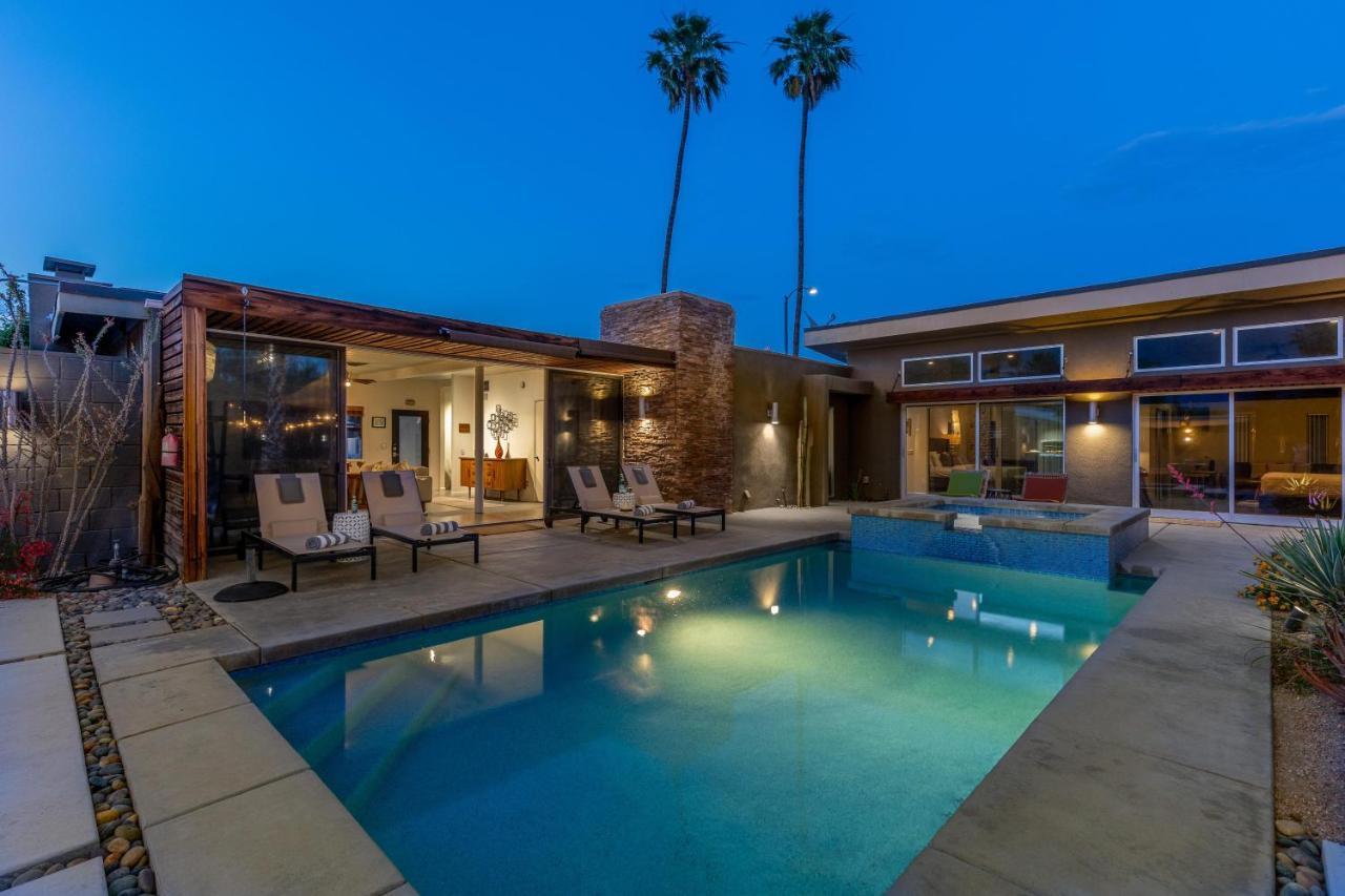 Lucy Im Home By Acme House Company Palm Springs Exterior photo