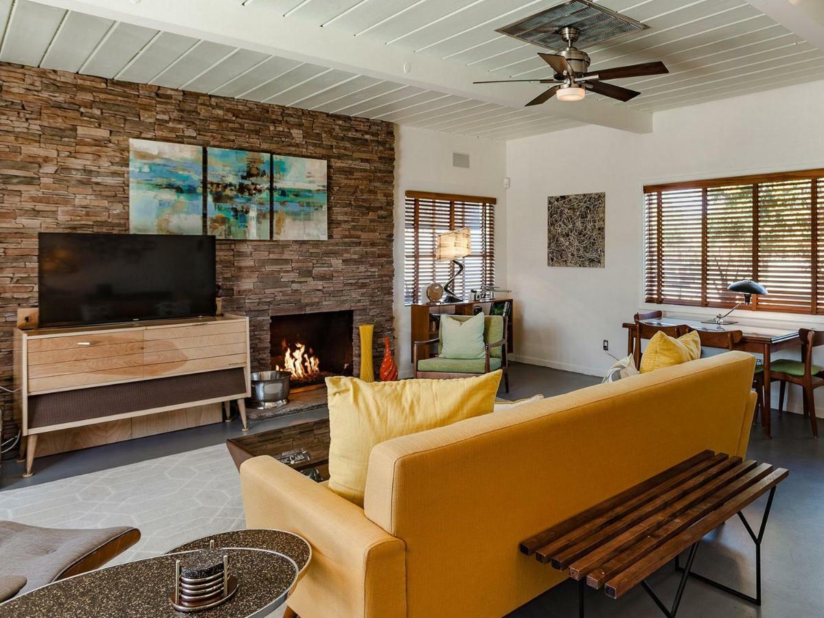 Lucy Im Home By Acme House Company Palm Springs Exterior photo